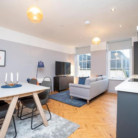 Pass The Keys Stunning 2 Bed Retreat In The Heart Of Bath Lägenhet Exteriör bild