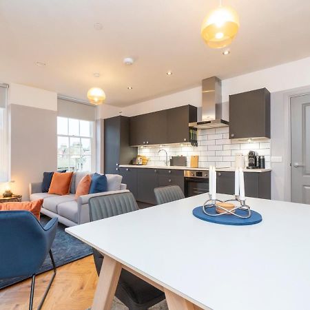 Pass The Keys Stunning 2 Bed Retreat In The Heart Of Bath Lägenhet Exteriör bild