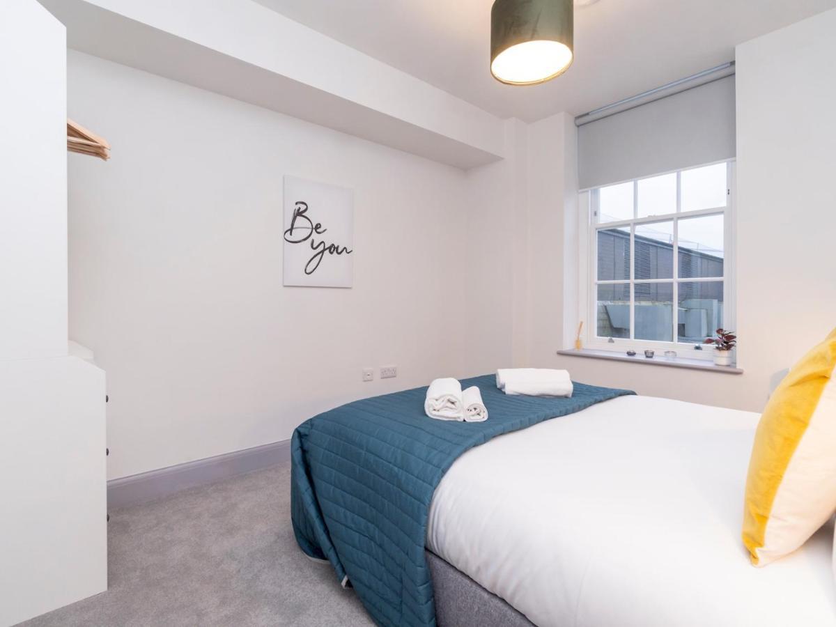 Pass The Keys Stunning 2 Bed Retreat In The Heart Of Bath Lägenhet Exteriör bild