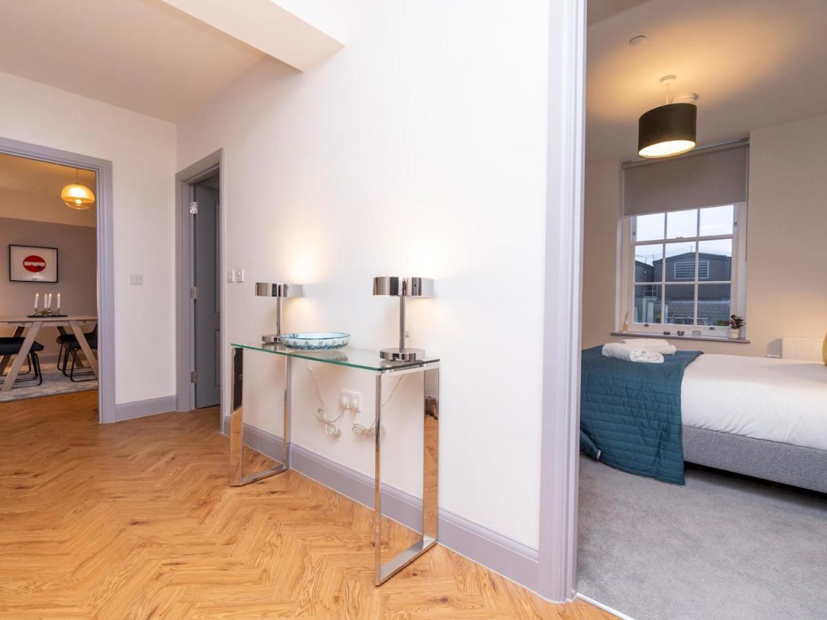 Pass The Keys Stunning 2 Bed Retreat In The Heart Of Bath Lägenhet Exteriör bild